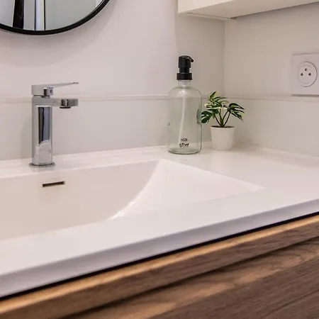 Vakantiehuis Le Refuge - Maison Spacieuse Pour Familles Et Professionnels - Proche Puy-du-f Ou Atacames