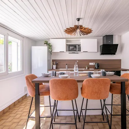 Le Refuge - Maison Spacieuse Pour Familles Et Professionnels - Proche Puy-du-f Ou Vakantiehuis Atacames