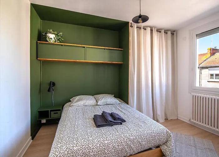 Semesterbostad Le Refuge - Maison Spacieuse Pour Familles Et Professionnels - Proche Puy-du-f Ou *