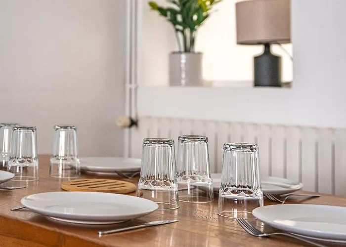 Semesterbostad Le Refuge - Maison Spacieuse Pour Familles Et Professionnels - Proche Puy-du-f Ou Cholet