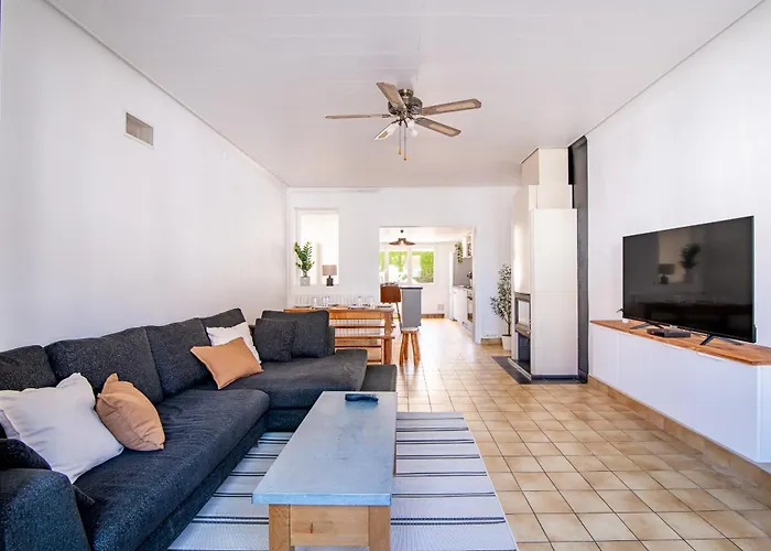 Semesterbostad Le Refuge - Maison Spacieuse Pour Familles Et Professionnels - Proche Puy-du-f Ou