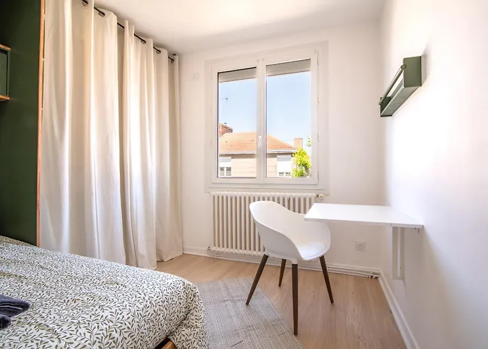 Le Refuge - Maison Spacieuse Pour Familles Et Professionnels - Proche Puy-du-f Ou 绍莱