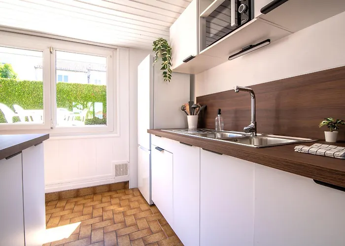 Semesterbostad Le Refuge - Maison Spacieuse Pour Familles Et Professionnels - Proche Puy-du-f Ou *